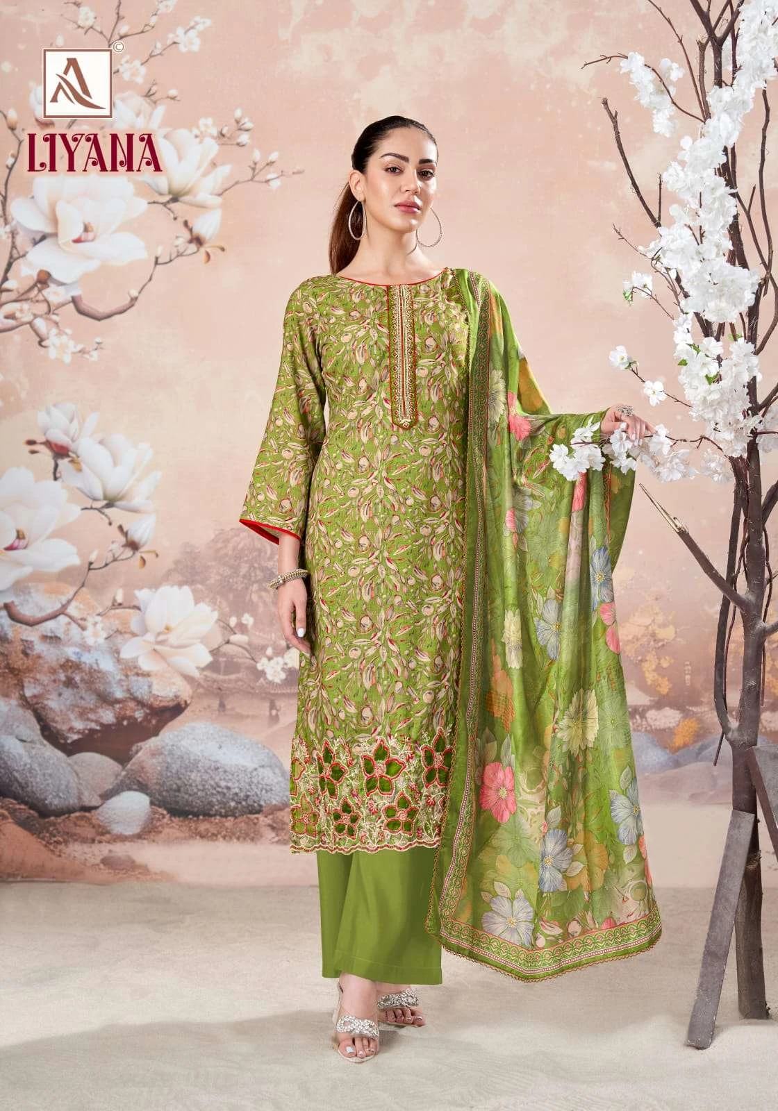 Alok Suits Liyana