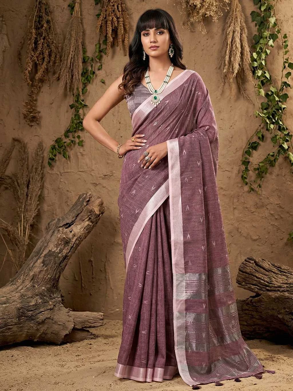 Astita Ritika Linen