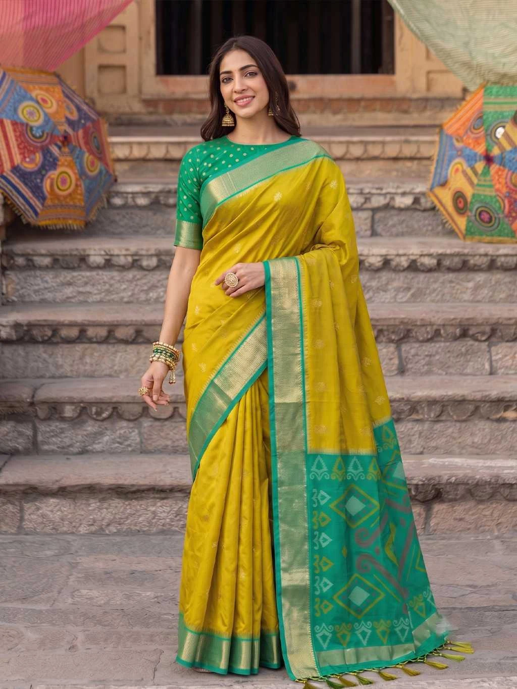 Astita Rivaaz Silk