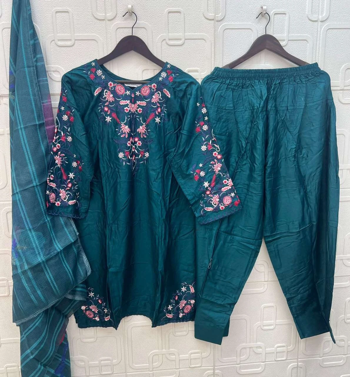 E 59 - Readymade Dress