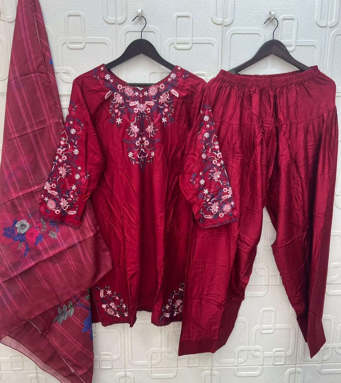 E 59 - Readymade Dress
