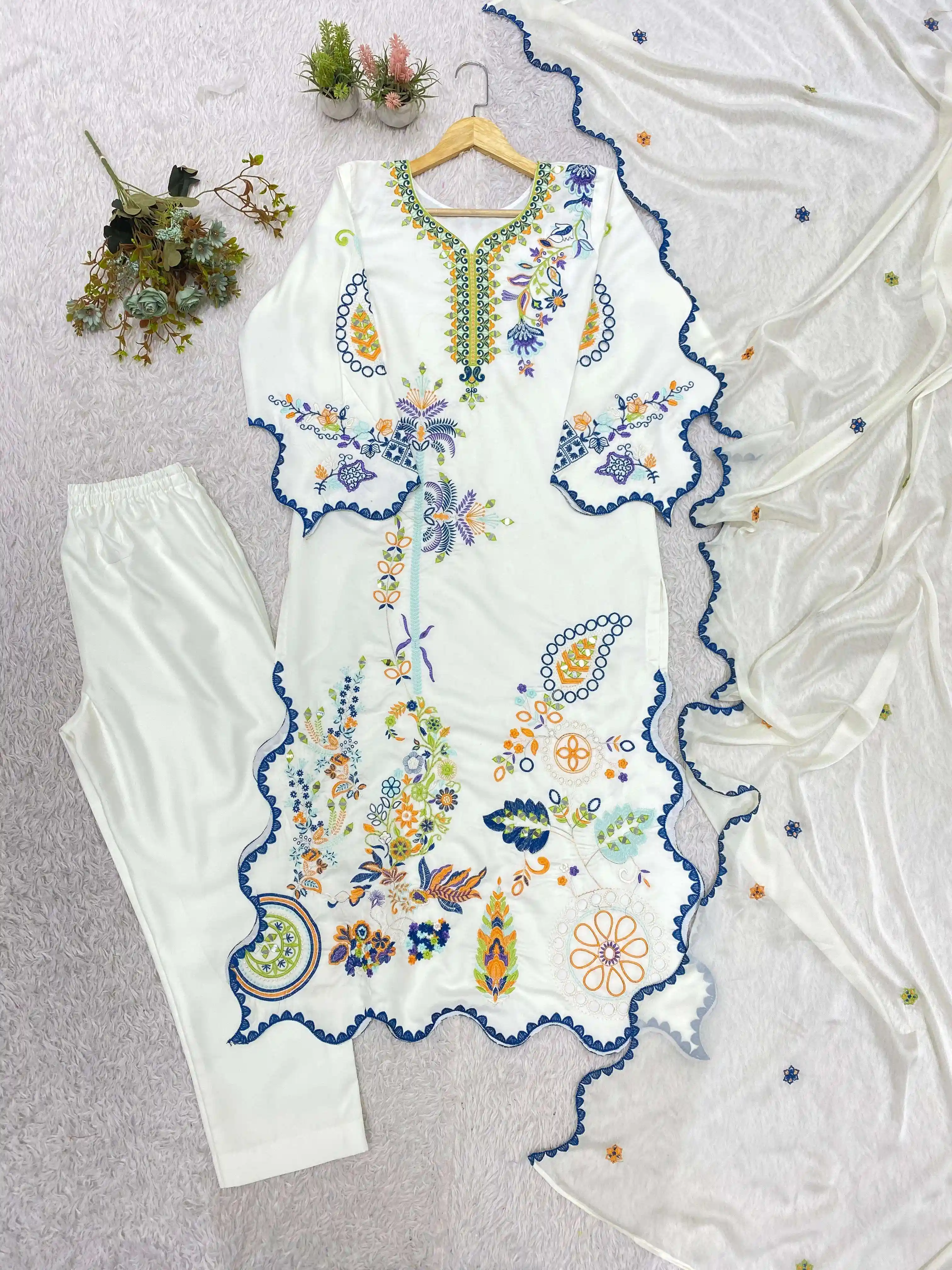 Lg 2143 - Readymade Dress