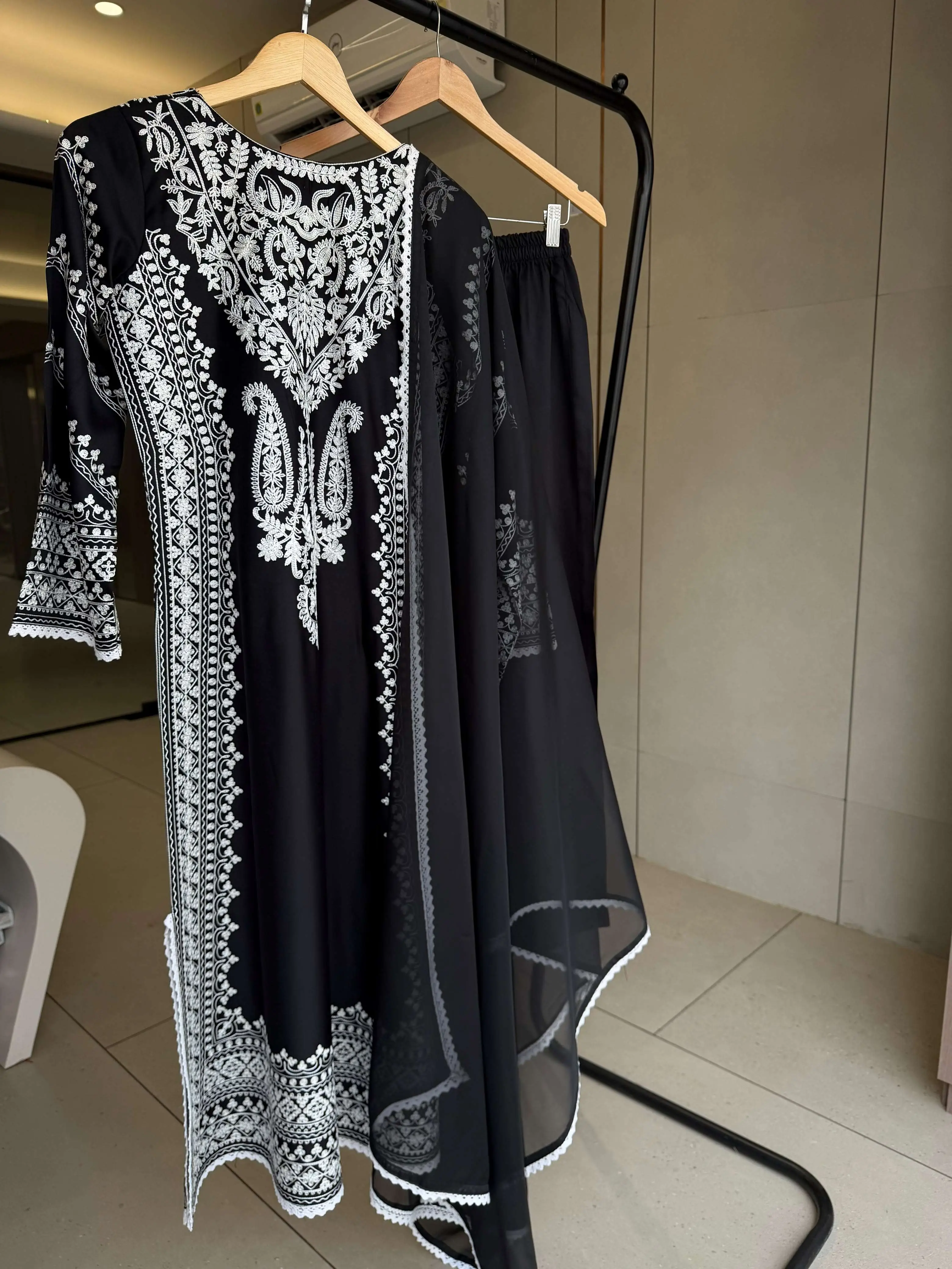 LM 37 - Readymade Dress