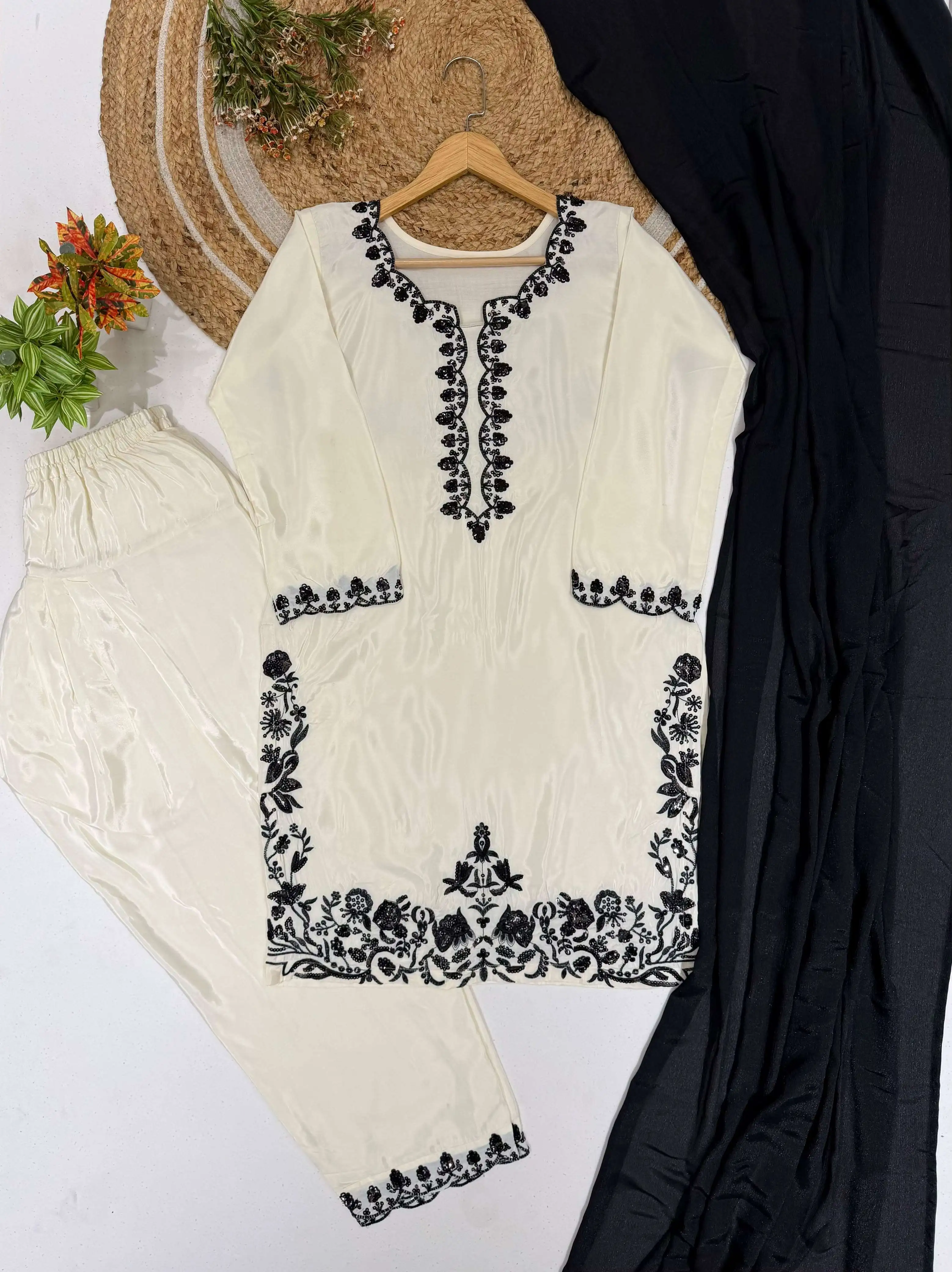 LM 43 - Readymade Dress
