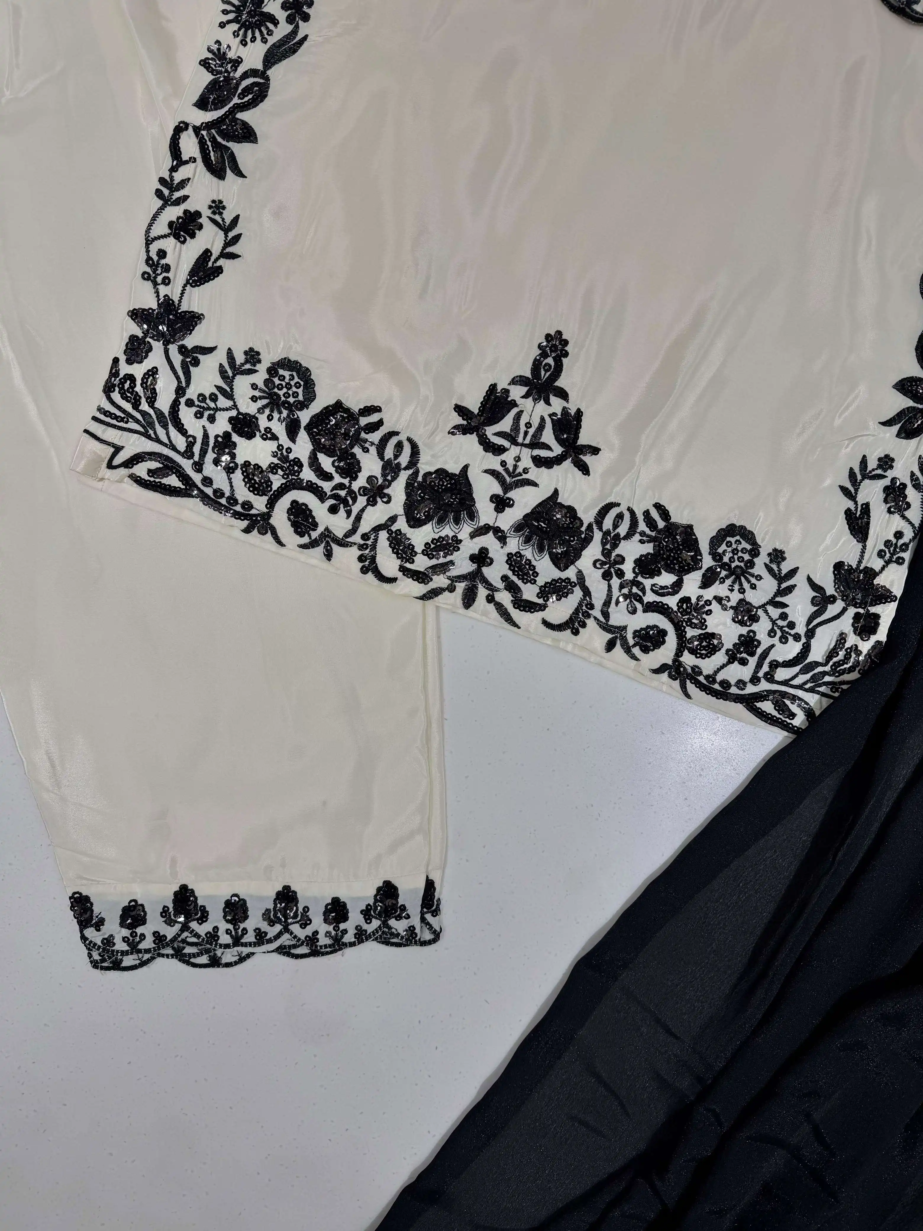 LM 43 - Readymade Dress
