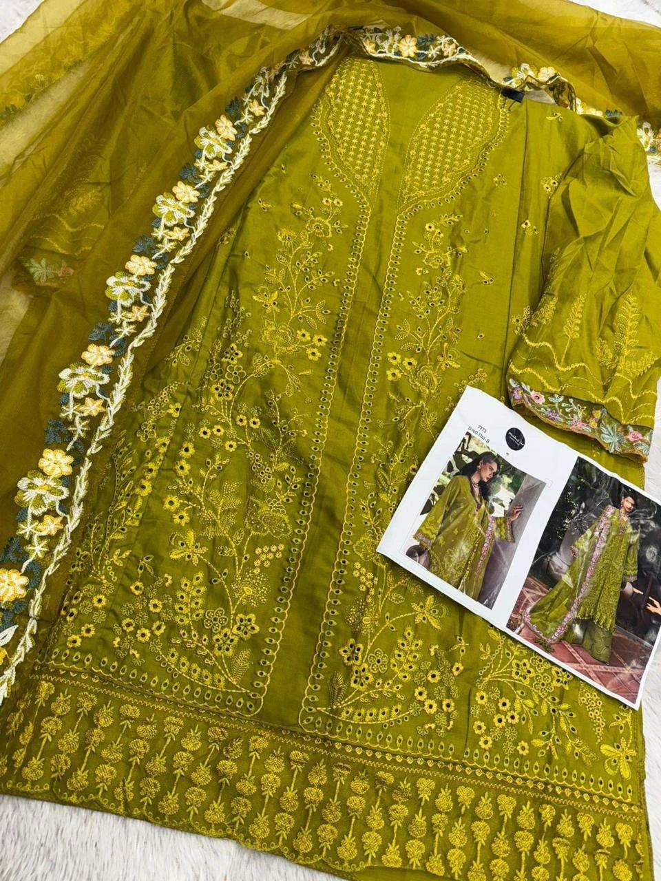 Mehboob Tex Design No - 1741 Abc