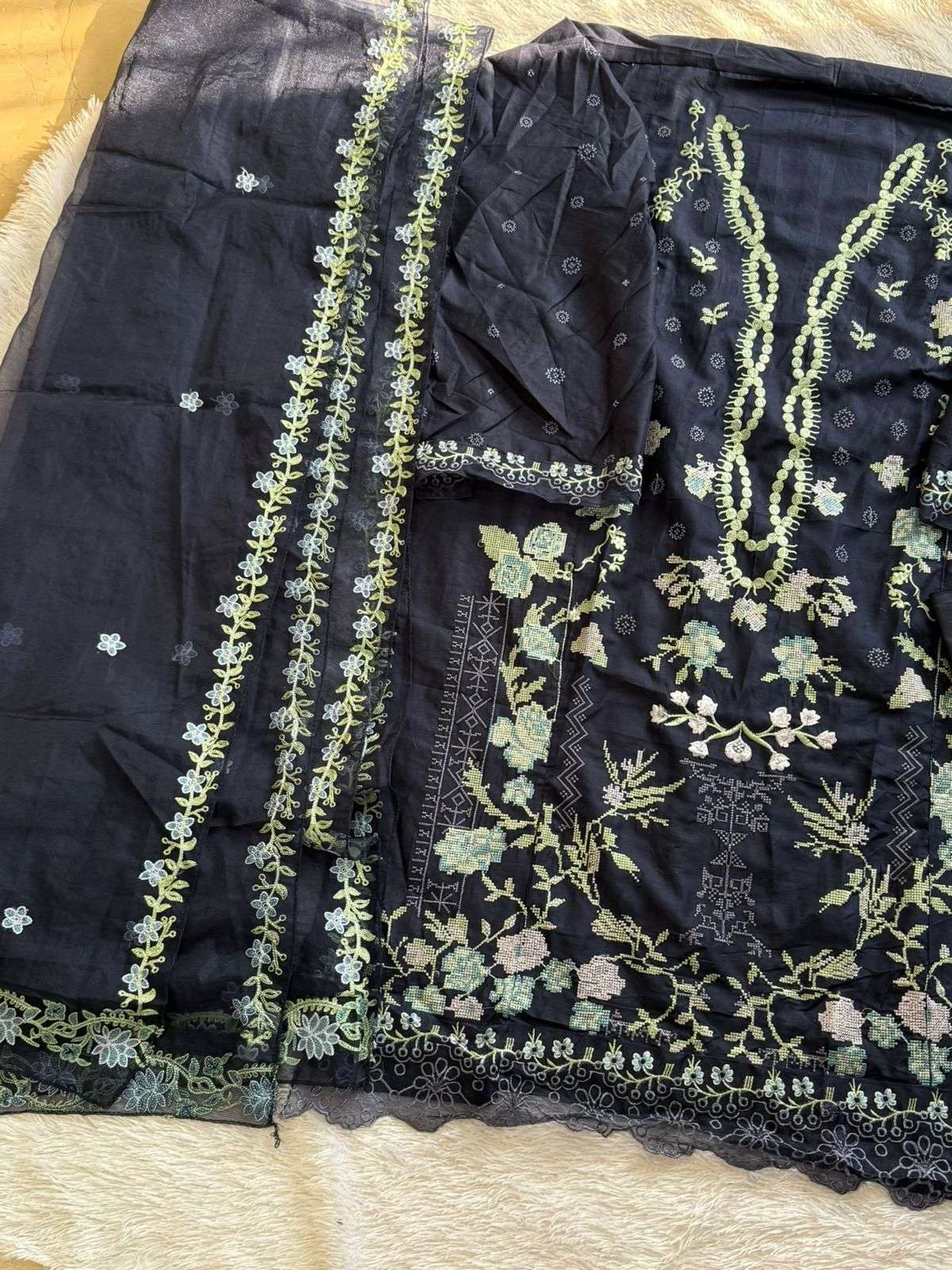 Mehboob Tex Design No - 1773-1774