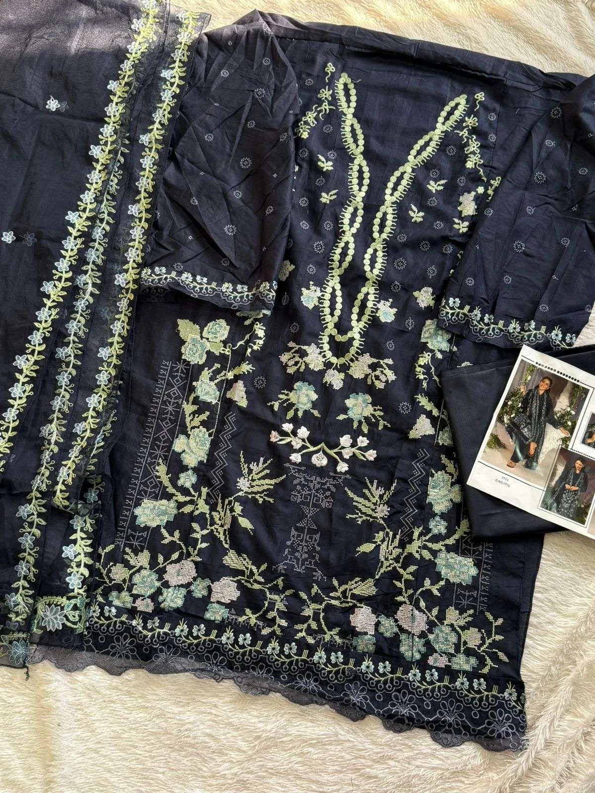 Mehboob Tex Design No - 1773-1774