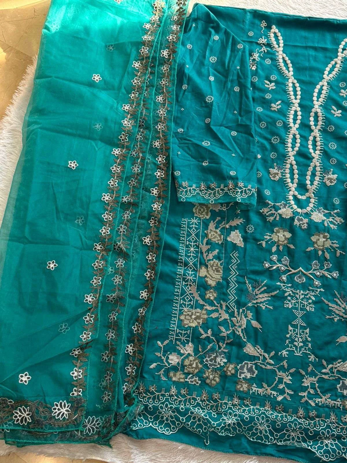 Mehboob Tex Design No - 1773-1774