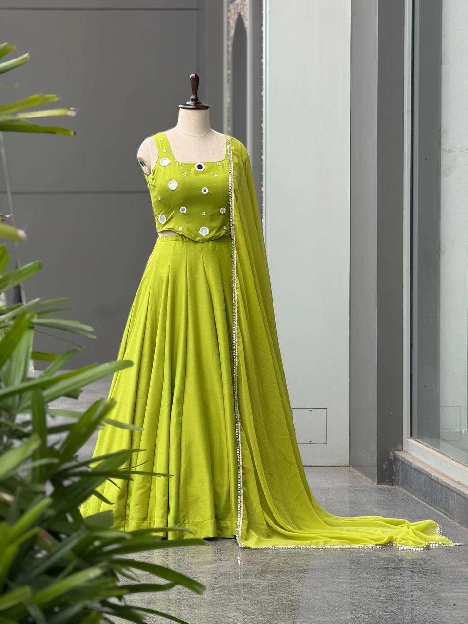Sc 352 - Readymade Dress
